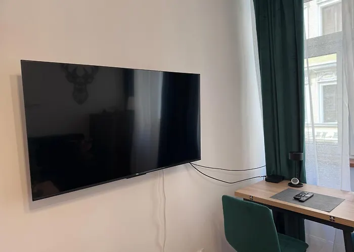 W Centrum Jeleniej Gory Przy Ulicy Dlugiej Jelenia Góra