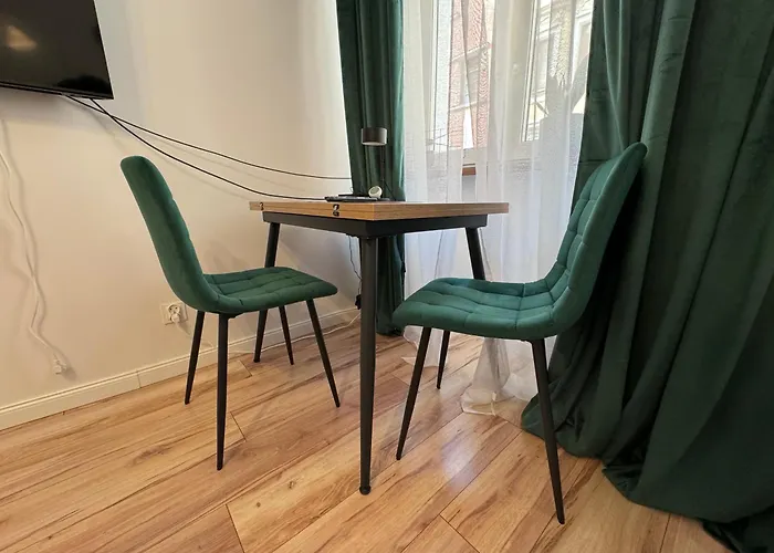 Apartment W Centrum Jeleniej Gory Przy Ulicy Dlugiej *