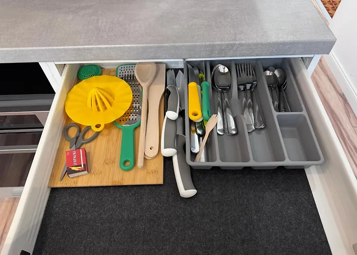 Apartment W Centrum Jeleniej Gory Przy Ulicy Dlugiej *